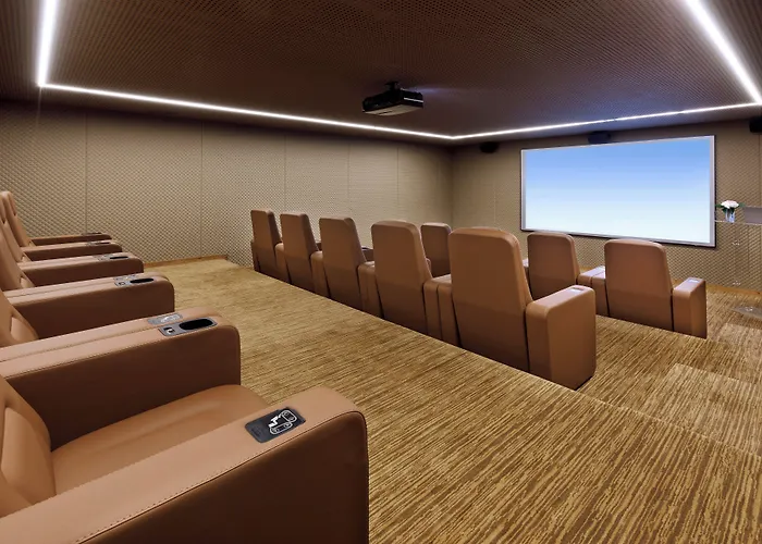 酒店 瓜尔达高尔夫酒店及公寓 克莱恩 蒙塔纳